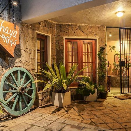 Gruhaya Boutique Villa 캔디 외부 사진